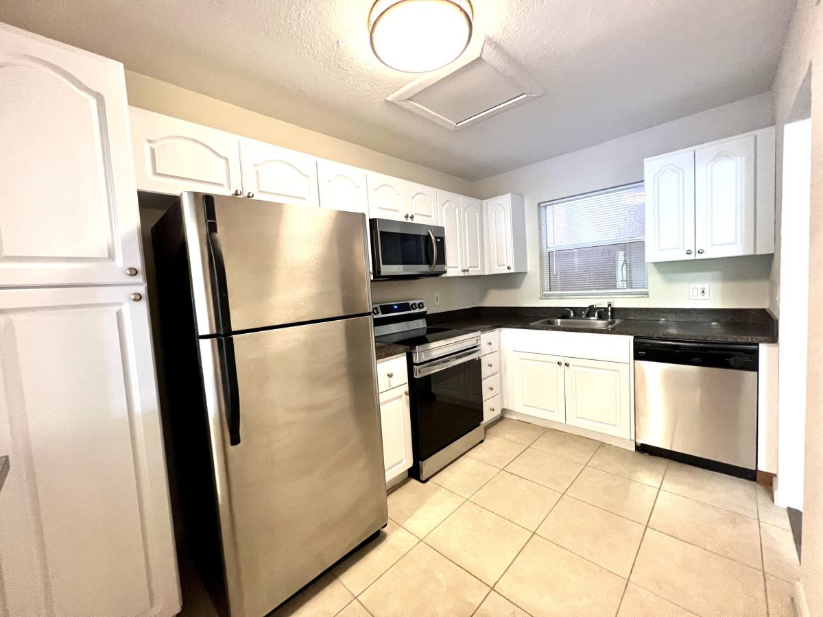 Condo for rent at 120 Sparrow Dr #302, West Palm Beach, FL 33411