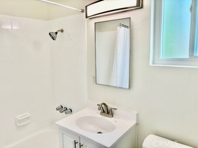 Apartment for rent at 12425 Harris Ave, Lynwood, CA 90262