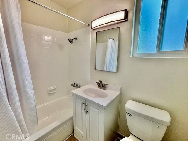 Apartment for rent at 12425 Harris Ave, Lynwood, CA 90262