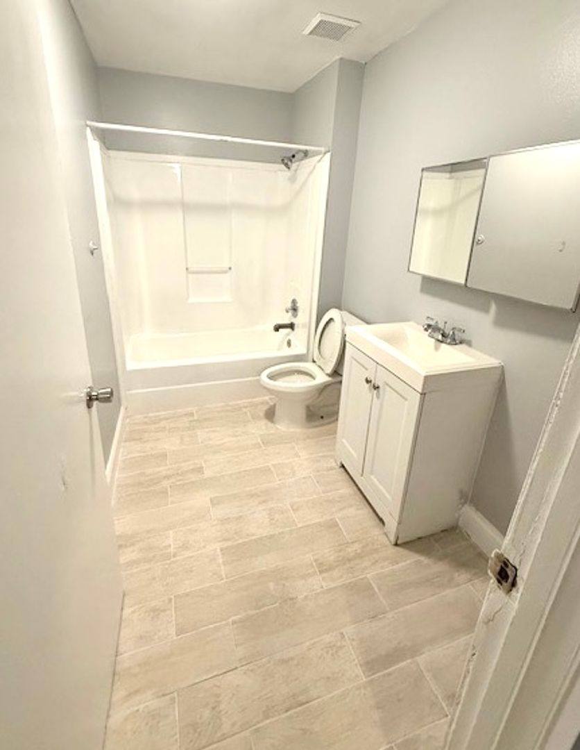 Apartment for rent at 5228 Cherry Ave, Seffner, FL 33584