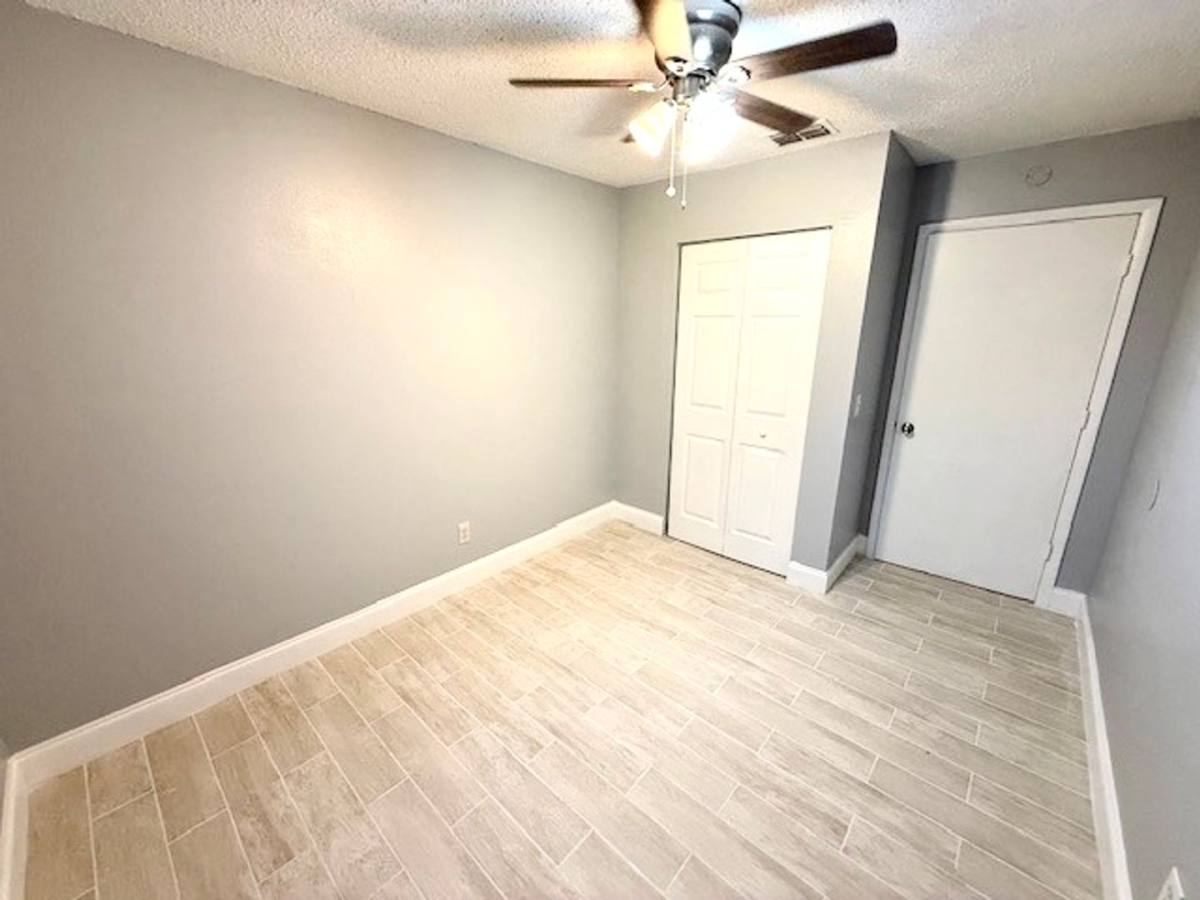 Apartment for rent at 5228 Cherry Ave, Seffner, FL 33584
