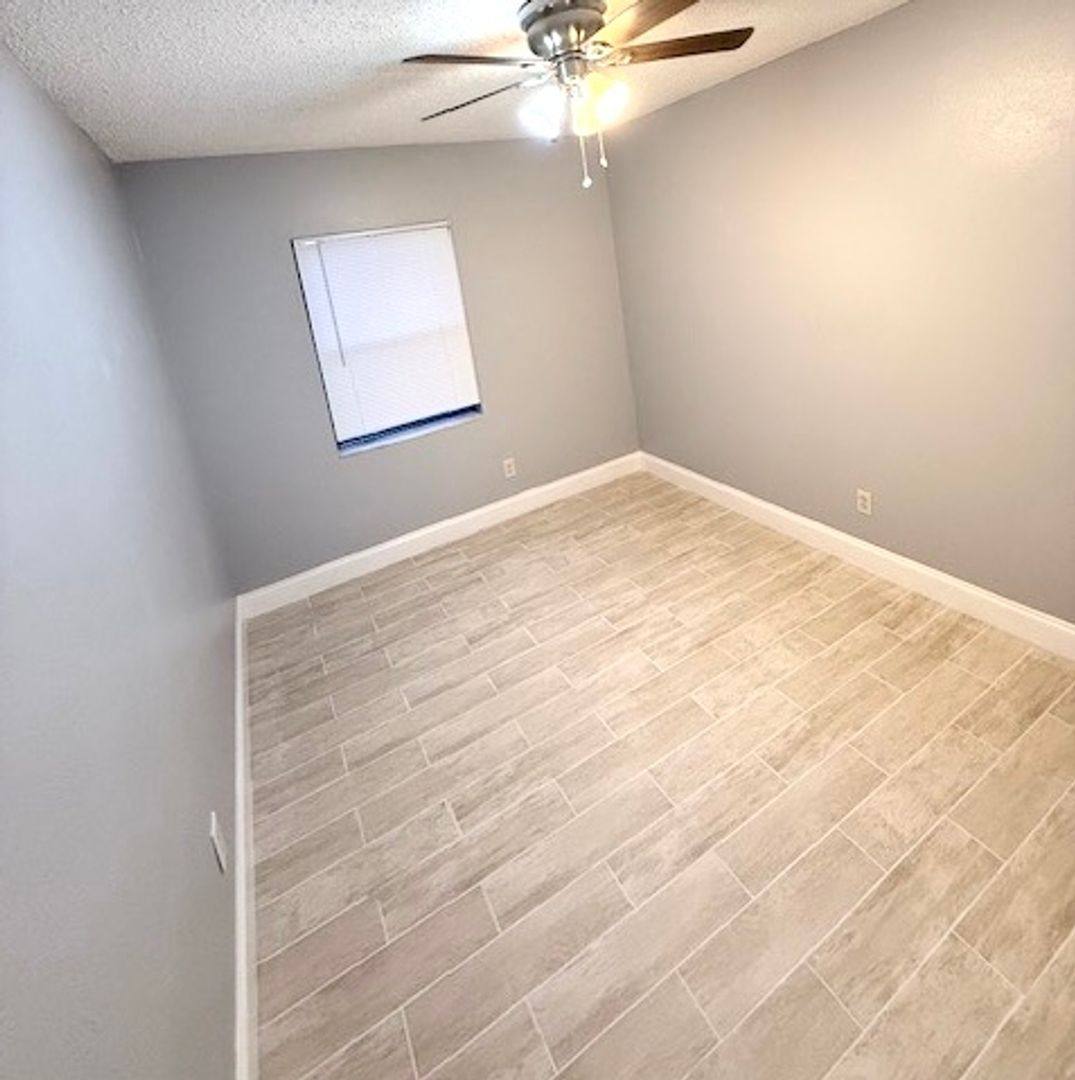 Apartment for rent at 5228 Cherry Ave, Seffner, FL 33584