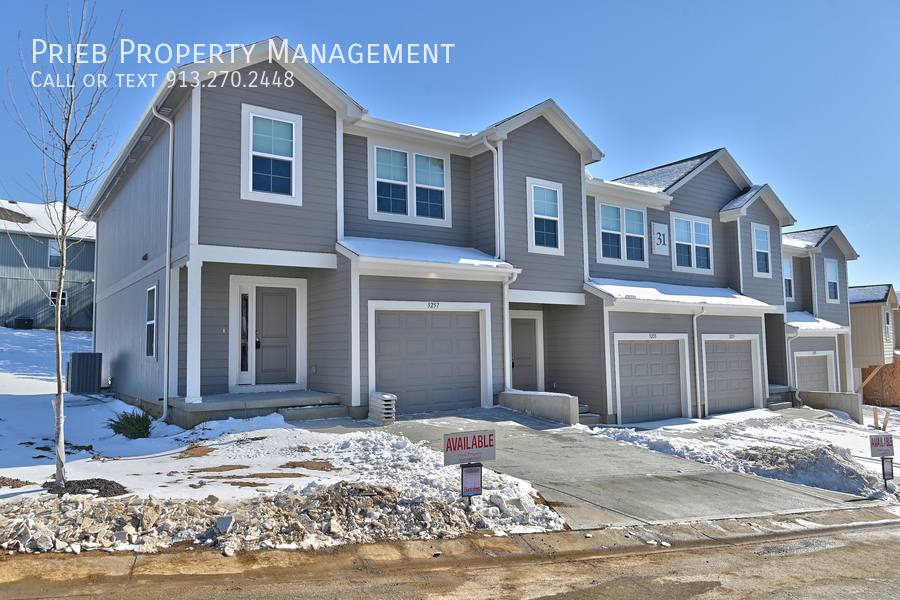 Townhouse for rent at 10330 Farrow Ave #BUILDING 6, Kansas City, KS 66109
