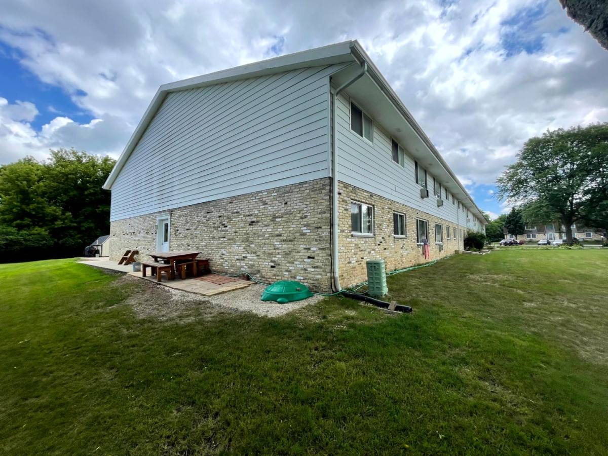 Apartment for rent at 1701 Stonebridge Rd, West Bend, WI 53095