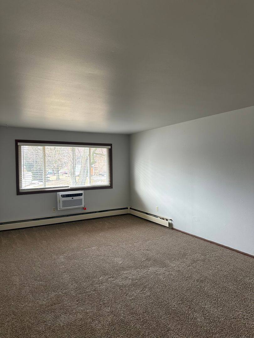 Apartment for rent at 1701 Stonebridge Rd, West Bend, WI 53095