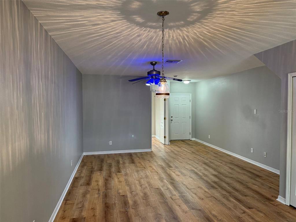 Apartment for rent at 15776 Fishhawk Falls Dr, Lithia, FL 33547