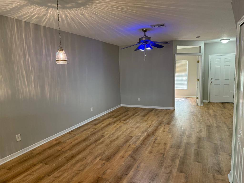 Apartment for rent at 15776 Fishhawk Falls Dr, Lithia, FL 33547
