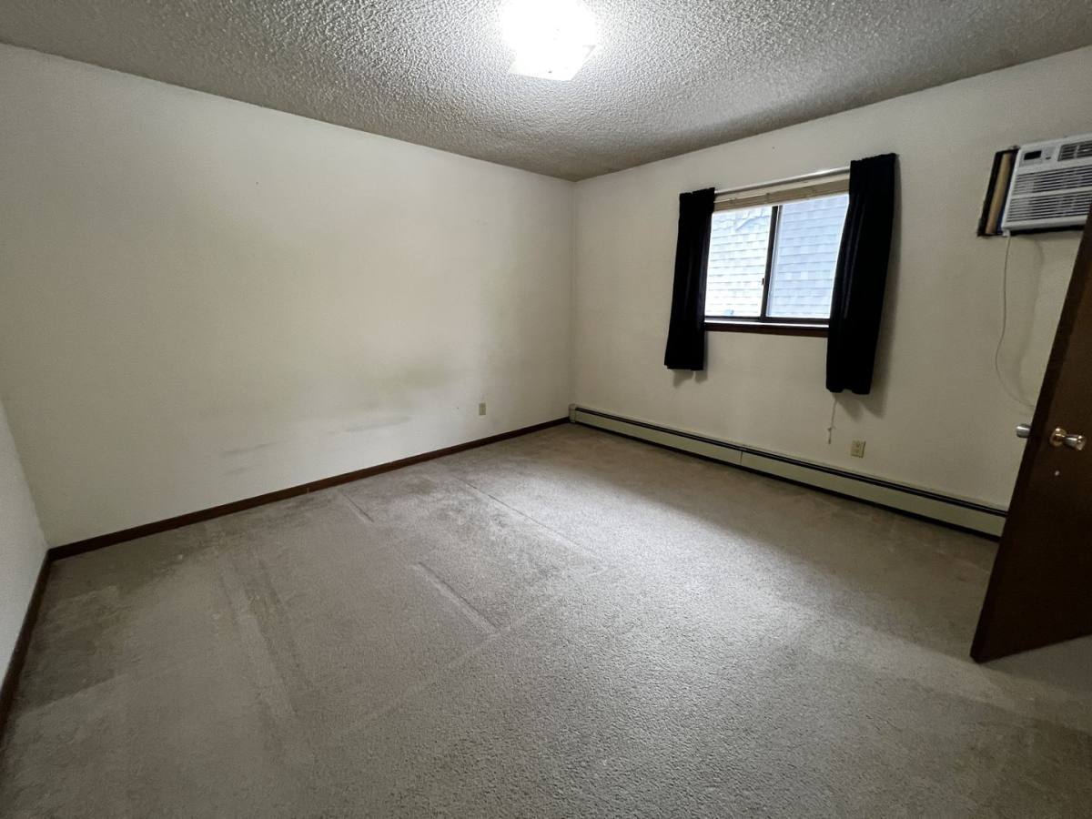 Apartment for rent at 203 River St, Iowa City, IA 52246