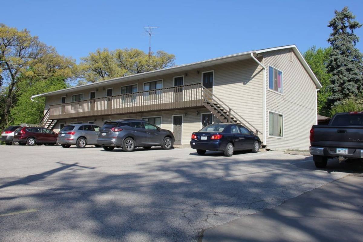 Apartment for rent at 203 River St, Iowa City, IA 52246