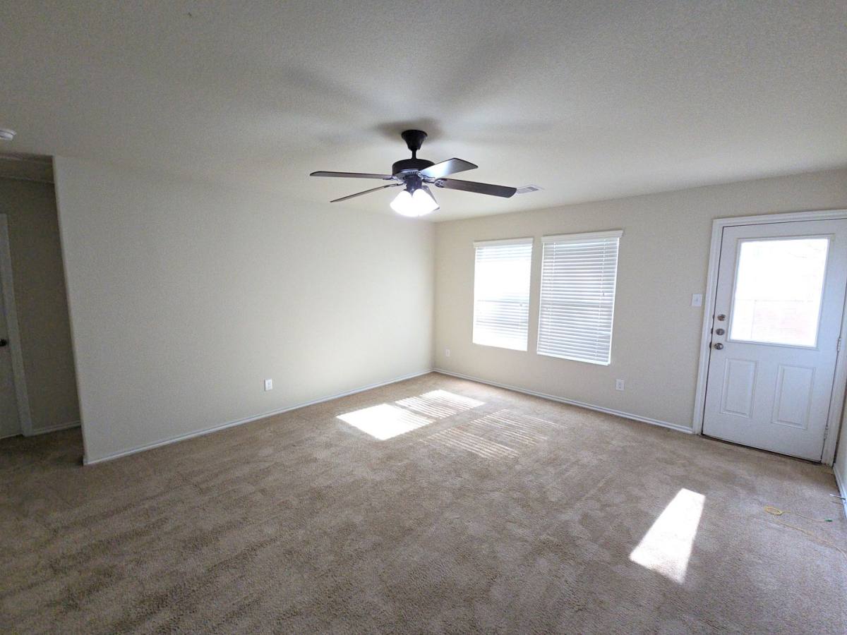 House for rent at 810 Lightning Bug, Conroe, TX 77301