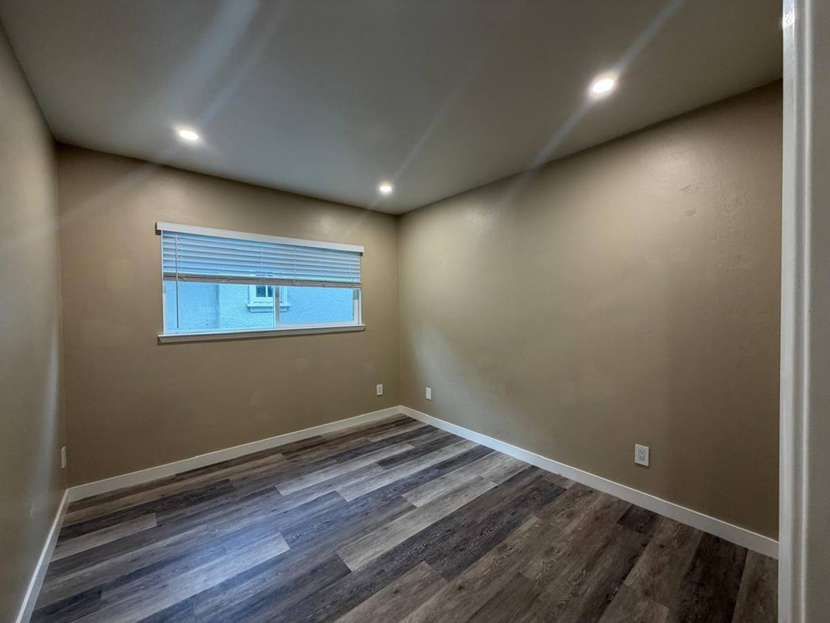 Apartment for rent at 477 Jean St #B, Oakland, CA 94610