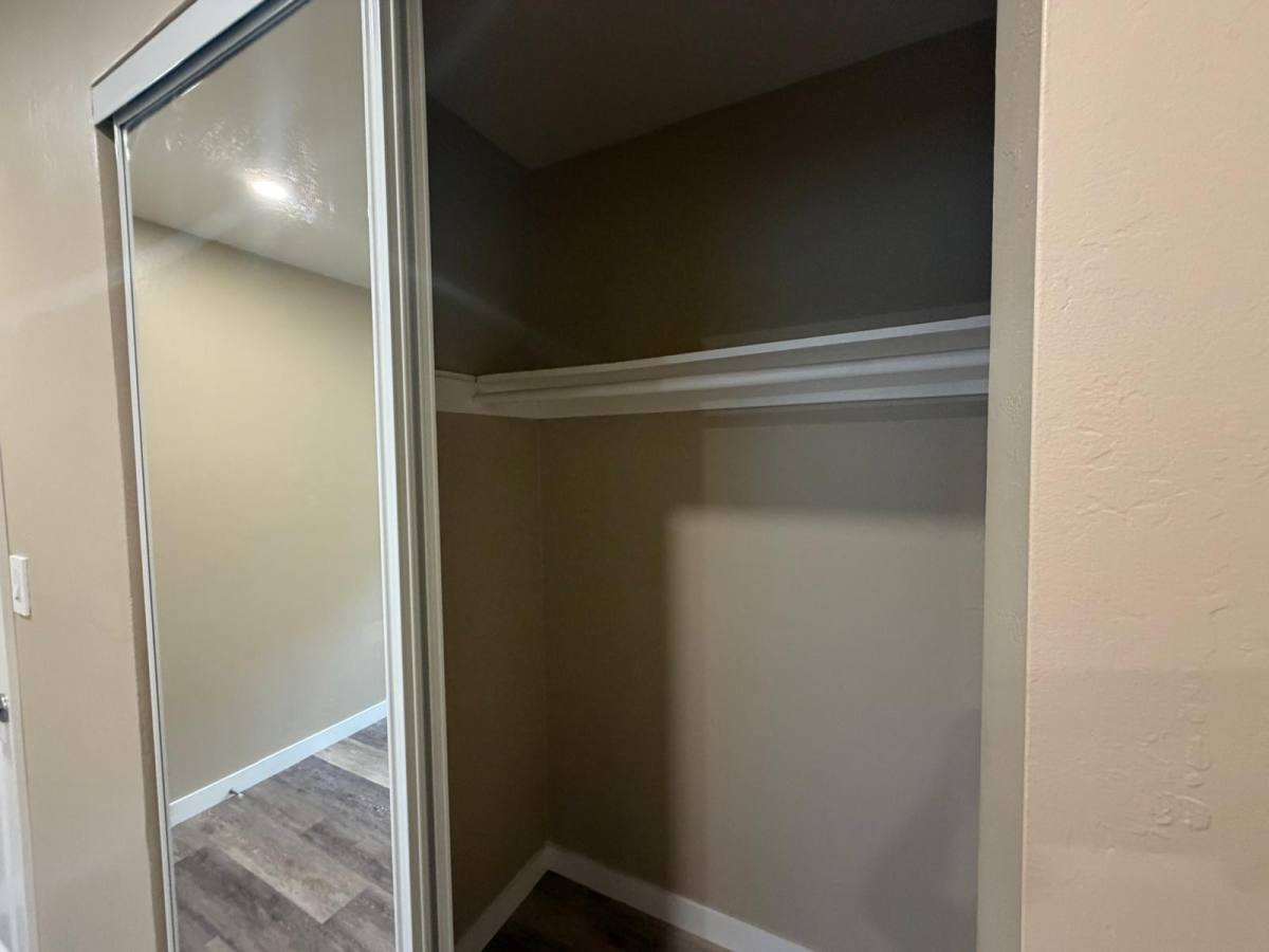 Apartment for rent at 477 Jean St #B, Oakland, CA 94610