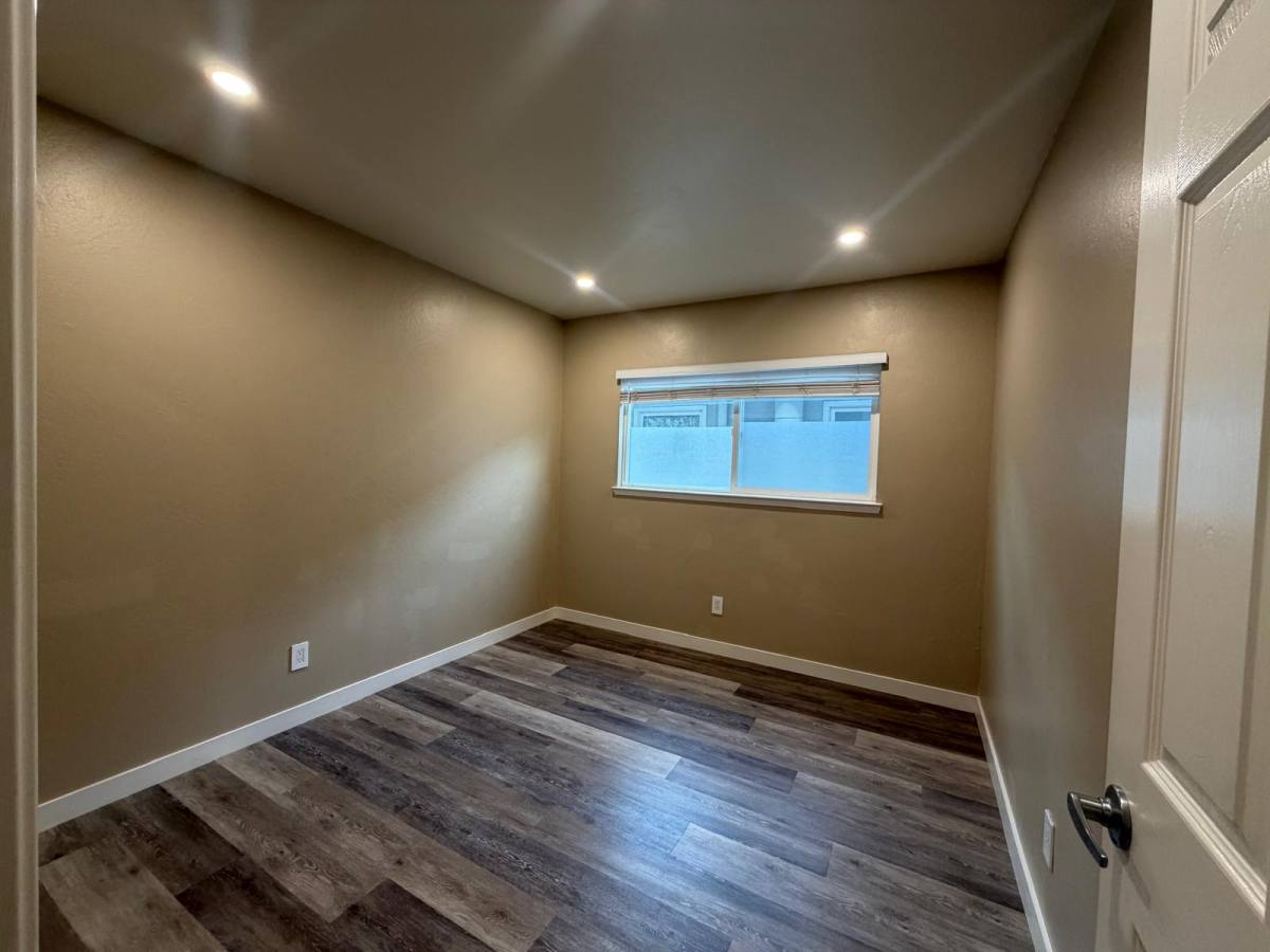 Apartment for rent at 477 Jean St #B, Oakland, CA 94610