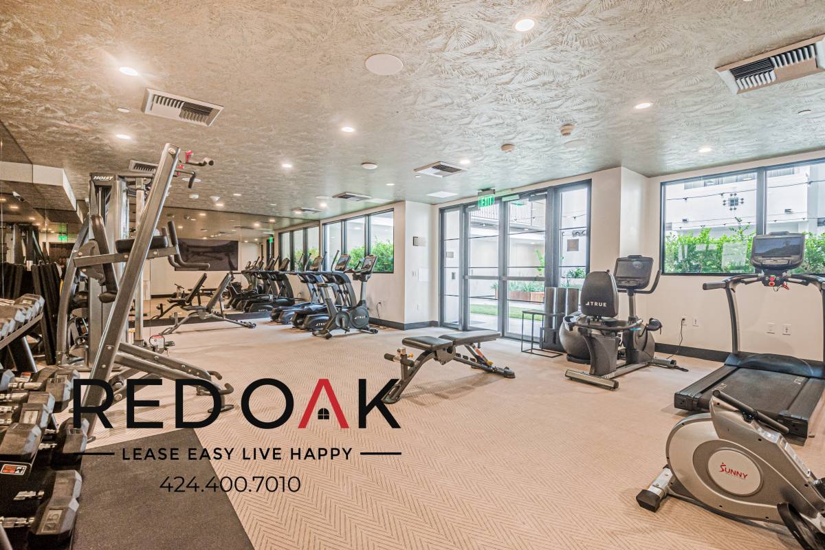 Condo for rent at 1333 S Orange Grove Ave #111, Los Angeles, CA 90019
