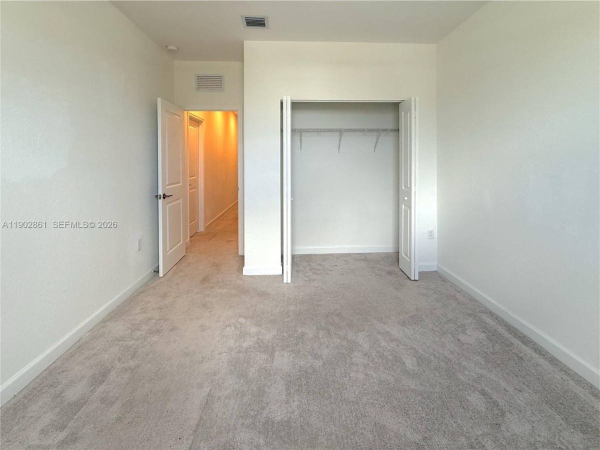 Townhouse for rent at 1060 SE 26th Terrace, Homestead, FL 33035