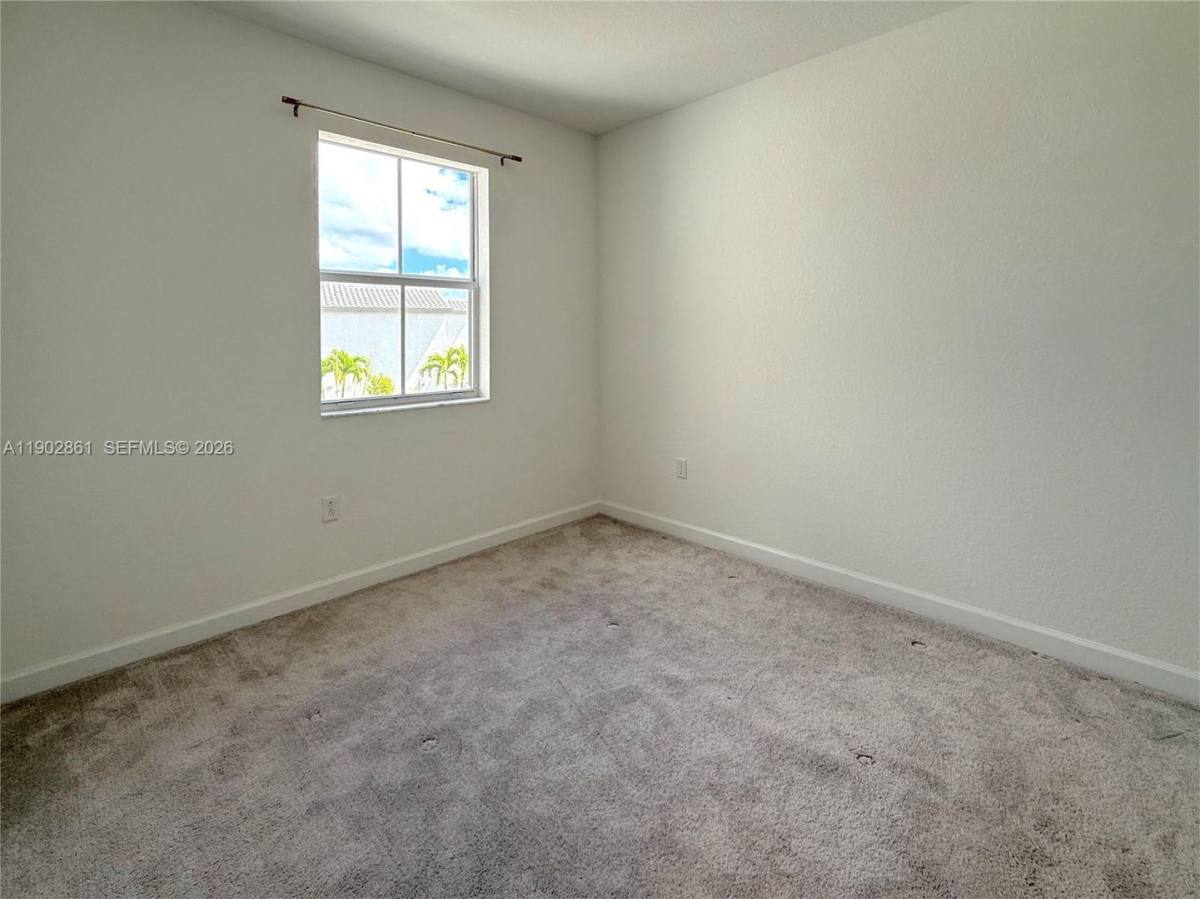 Townhouse for rent at 1060 SE 26th Terrace, Homestead, FL 33035