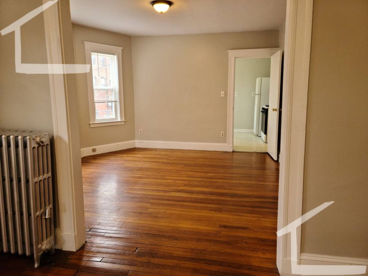 House for rent at 8 Woodside Ave #1, Jamaica Plain, MA 02130