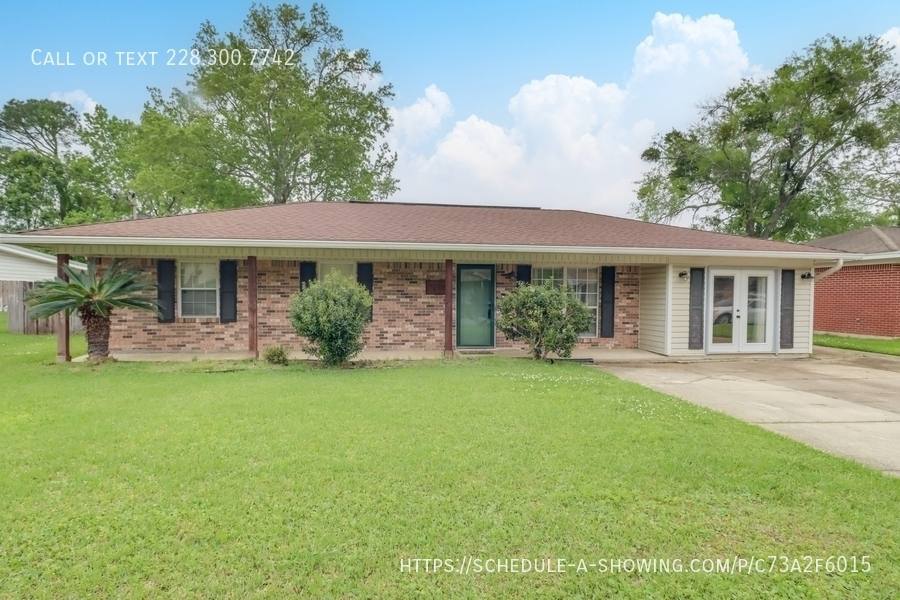 House for rent at 7201 Bienville Dr, Biloxi, MS 39532