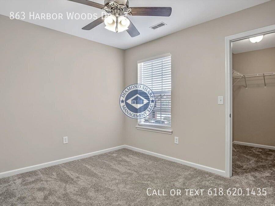 Townhouse for rent at 863 Harbor Woods Dr #1, Fairview Heights, IL 62208