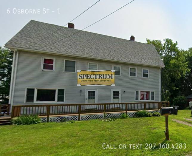 Townhouse for rent at 6 Osborne St #1, Fairfield, ME 04937