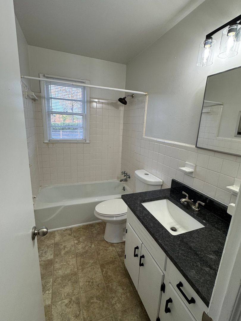Apartment for rent at 301 McLeod St, Matthews, NC 28105
