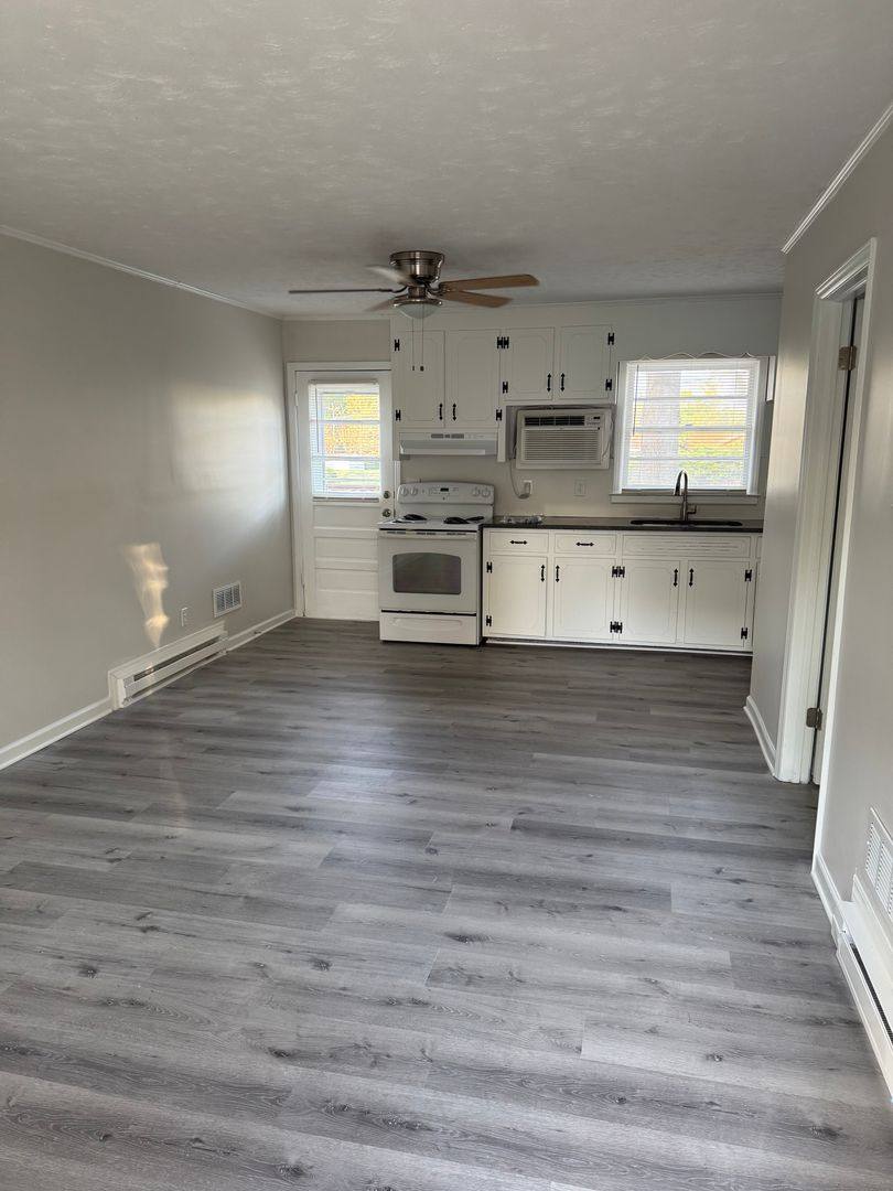 Apartment for rent at 301 McLeod St, Matthews, NC 28105