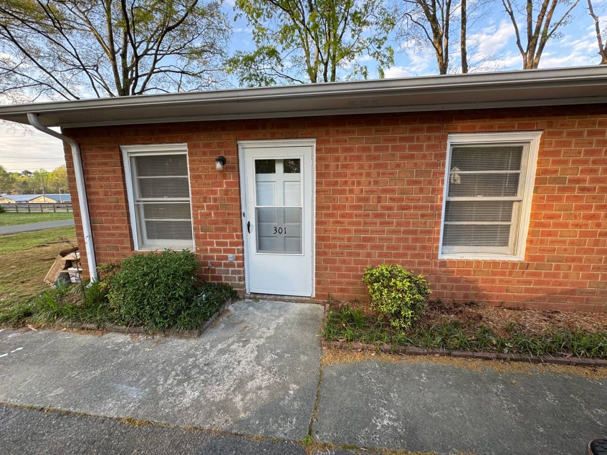 Apartment for rent at 301 McLeod St, Matthews, NC 28105