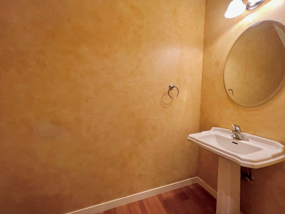 Townhouse for rent at 2534 NW 1st Dr, Gresham, OR 97030