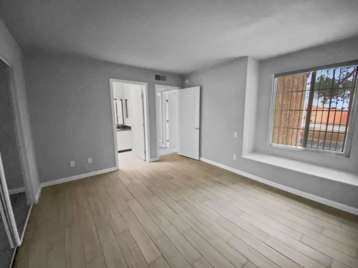 Apartment for rent at 9325 W Desert Inn Rd, Las Vegas, NV 89117