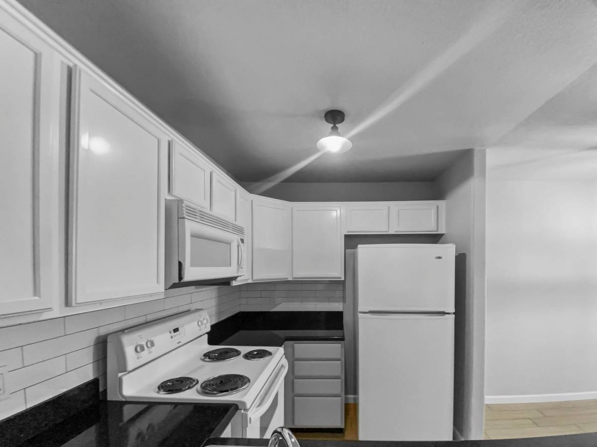 Apartment for rent at 9325 W Desert Inn Rd, Las Vegas, NV 89117