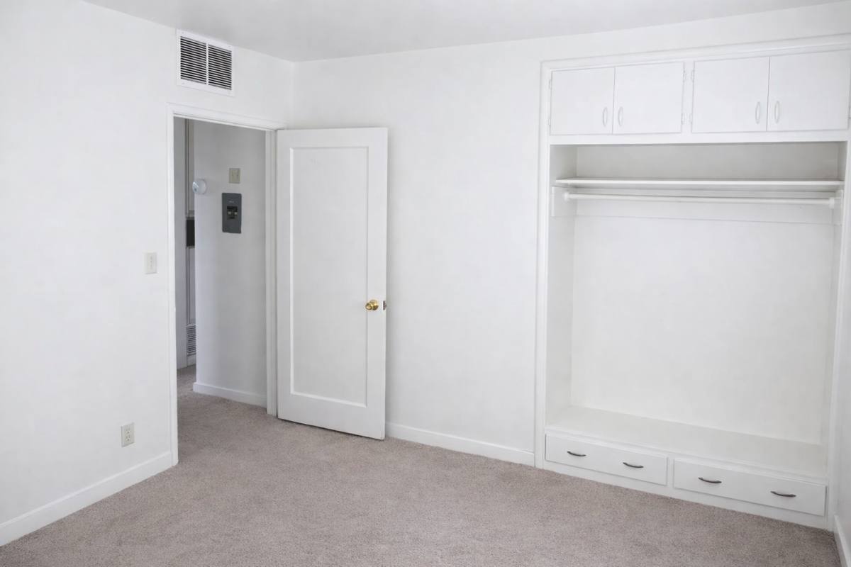 Apartment for rent at 610-616 W Hammond Ave, Fresno, CA 93728