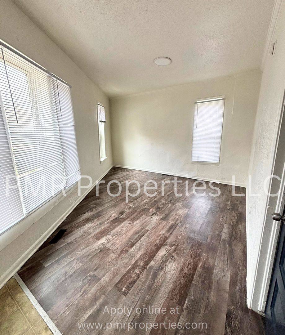 Apartment for rent at 1501 N 3rd St, Saint Joseph, MO 64505