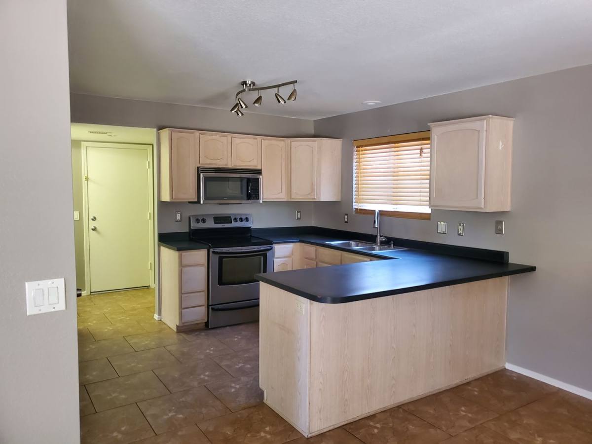 House for rent at 2910 E Muirwood Dr, Phoenix, AZ 85048