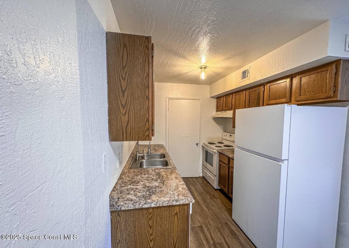 Condo for rent at 2130 Forest Knoll Dr NE #30208, Palm Bay, FL 32905