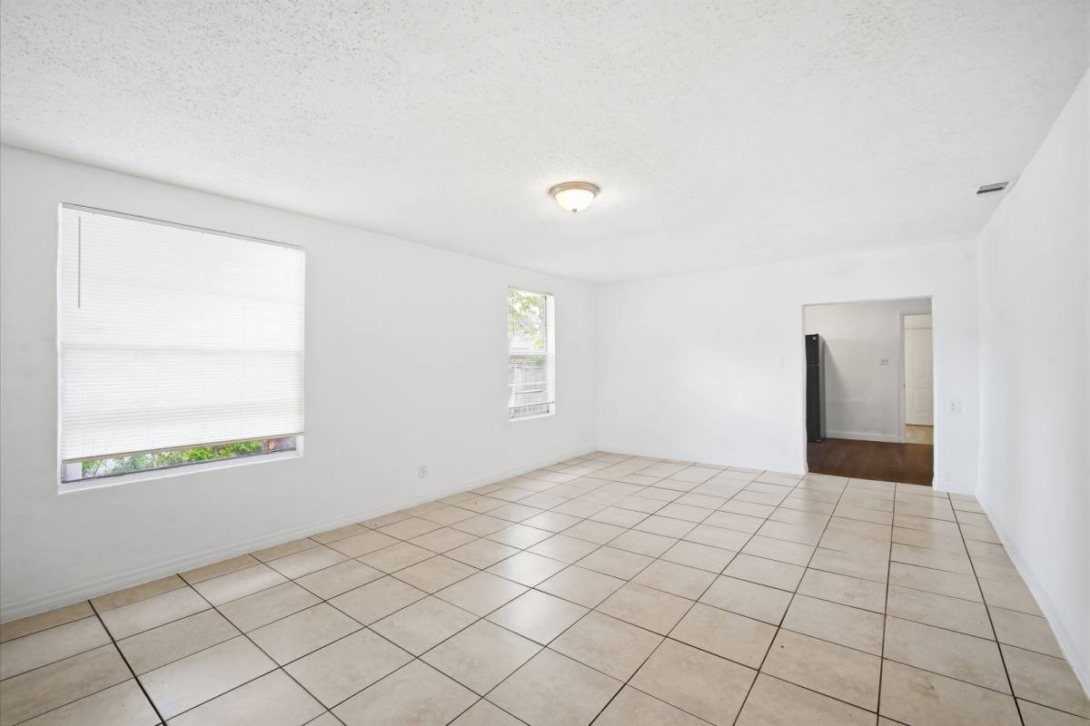 House for rent at 10019 N Jasmine Ave, Tampa, FL 33612