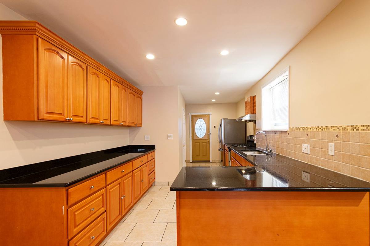 1532 Christian St, Philadelphia, PA 19146 - House for Rent - Image 4