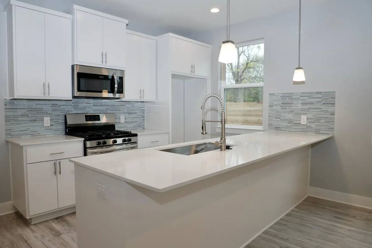 Condo for rent at 6713 Porter St, Austin, TX 78741