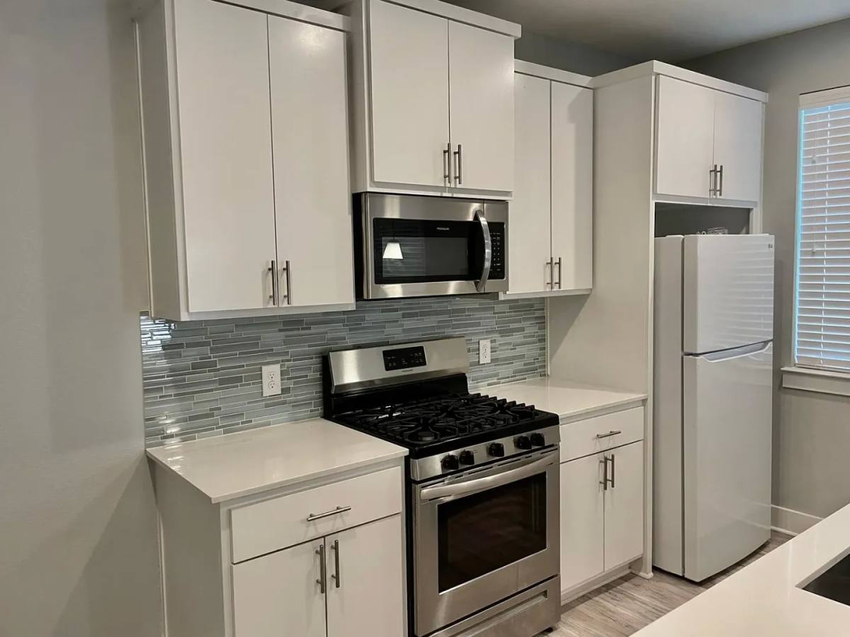 Condo for rent at 6713 Porter St, Austin, TX 78741