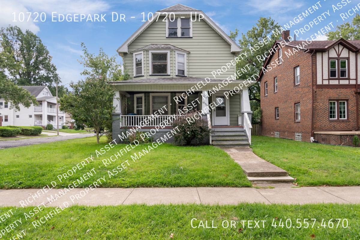 Apartment for rent at 10720 Edgepark Dr, Upstairs Unit, Garfield Heights, OH 44125