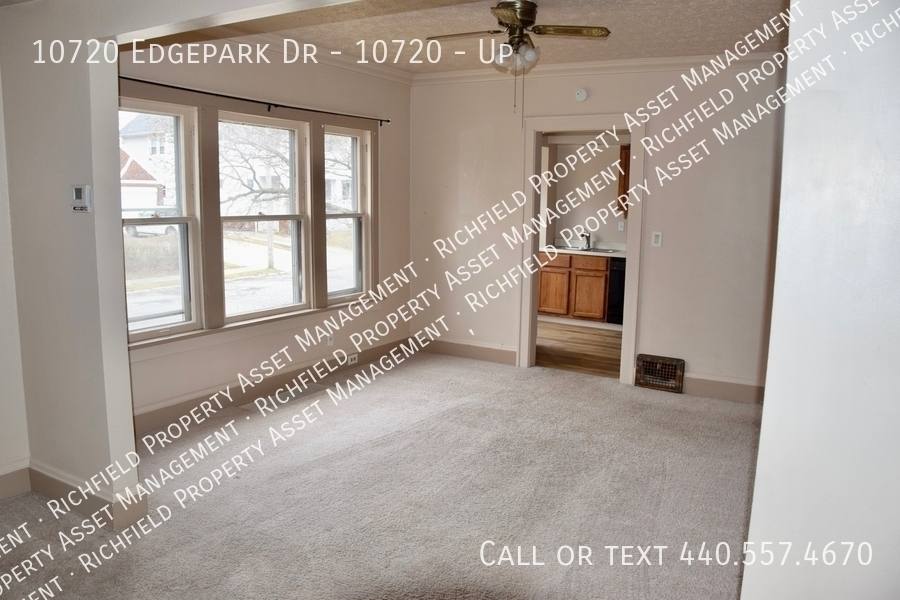 Apartment for rent at 10720 Edgepark Dr #UP, Cleveland, OH 44125