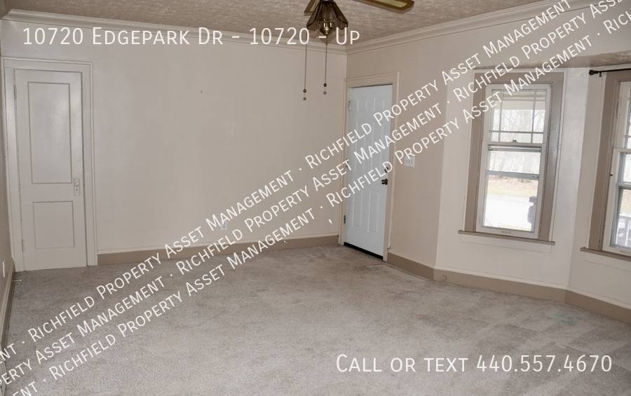 Apartment for rent at 10720 Edgepark Dr #UP, Cleveland, OH 44125