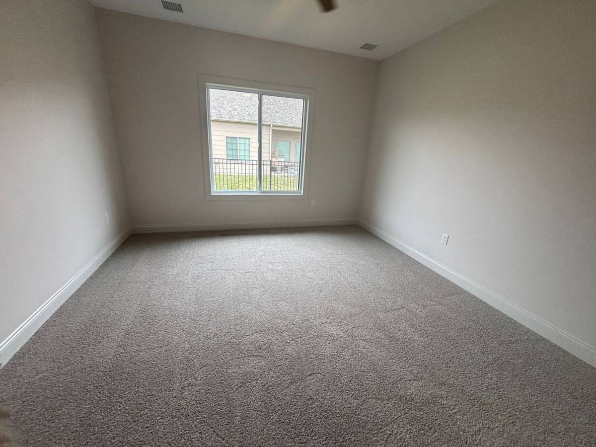 Apartment for rent at 123 125 127 129 N Sheridan Ave, Valley Center, KS 67147