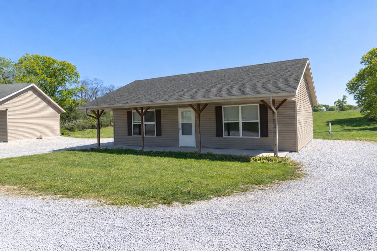 House for rent at 1544 Florence Dr, Fulton, MO 65251