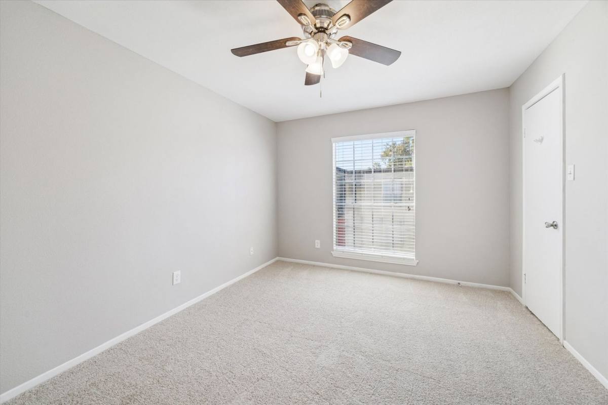Apartment for rent at 201 Emerson St, Houston, TX 77006