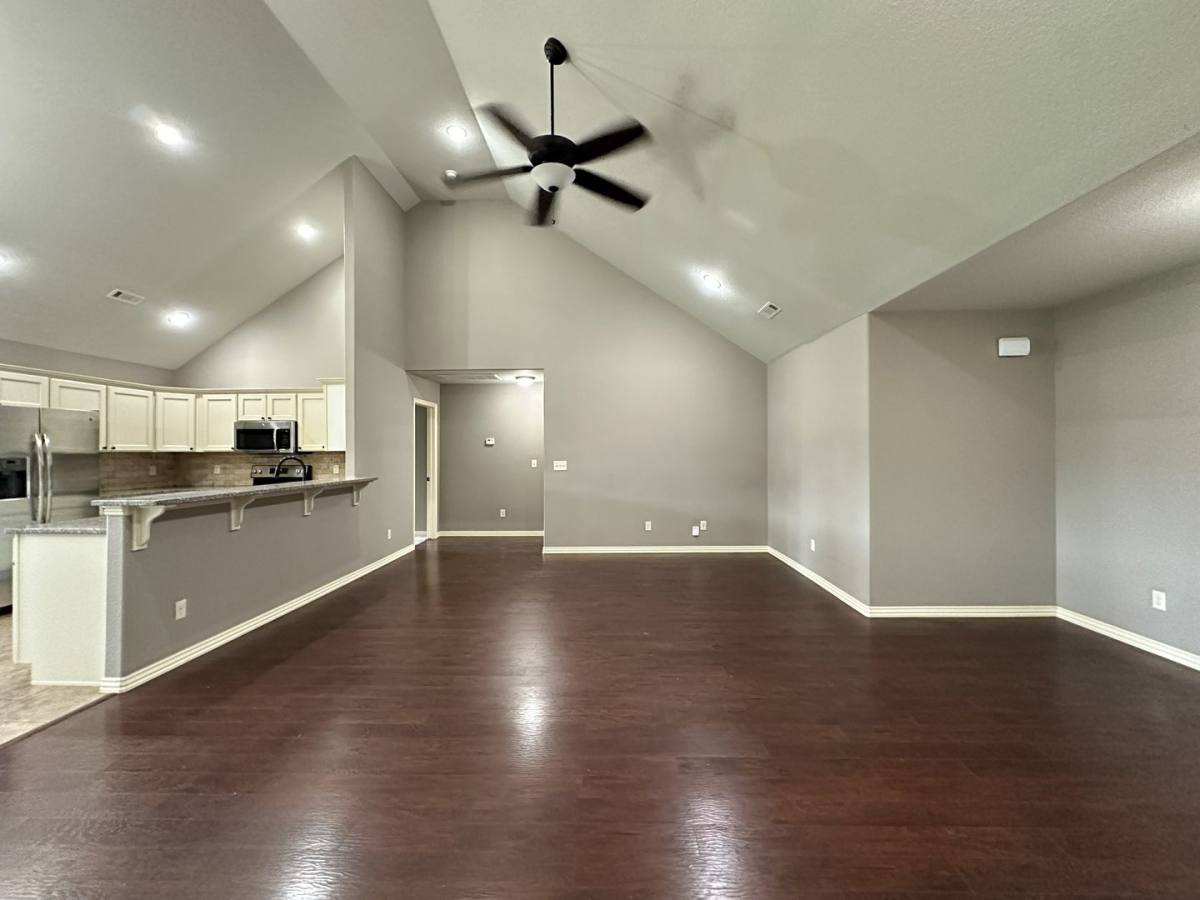 House for rent at 1923 Price Ave, Lowell, AR 72745