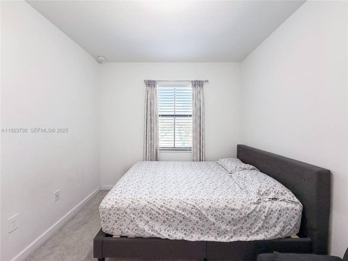Townhouse for rent at 11962 SW 247th Terrace, Homestead, FL 33032
