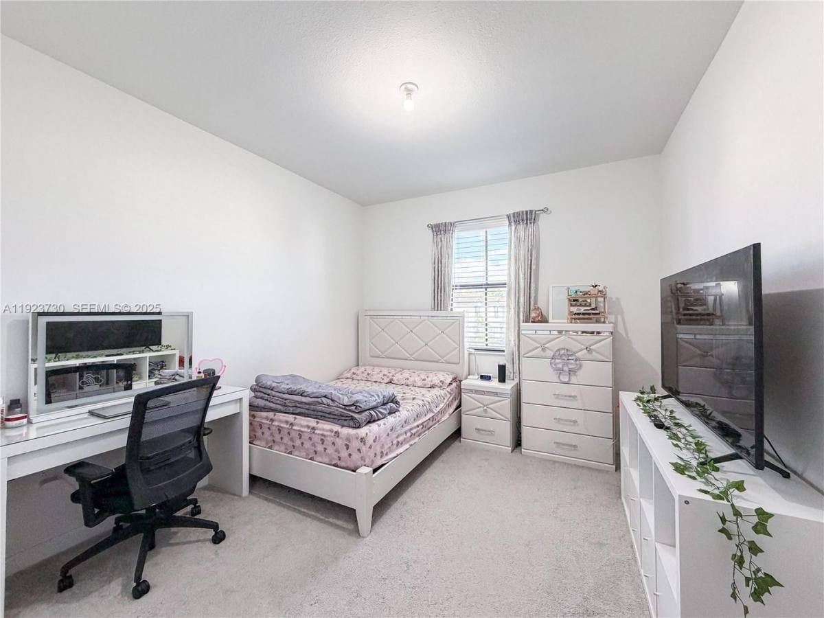 Townhouse for rent at 11962 SW 247th Terrace, Homestead, FL 33032