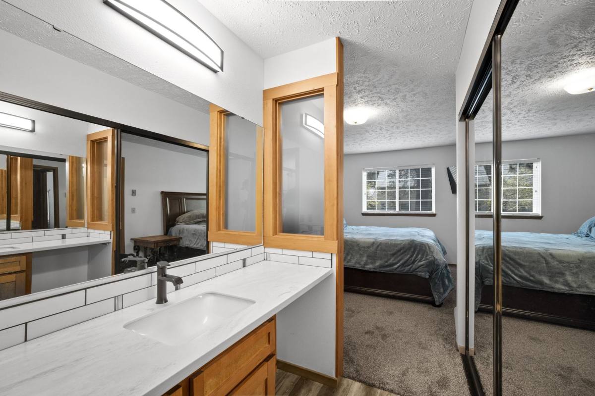 Condo for rent at 113 S Neyland Ave, Liberty Lake, WA 99019