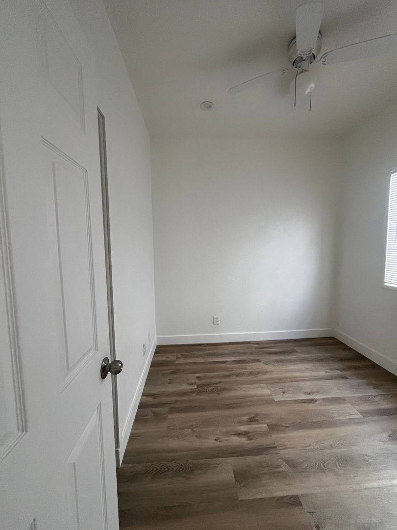 Apartment for rent at 935 Alamitos Ave, Long Beach, CA 90806