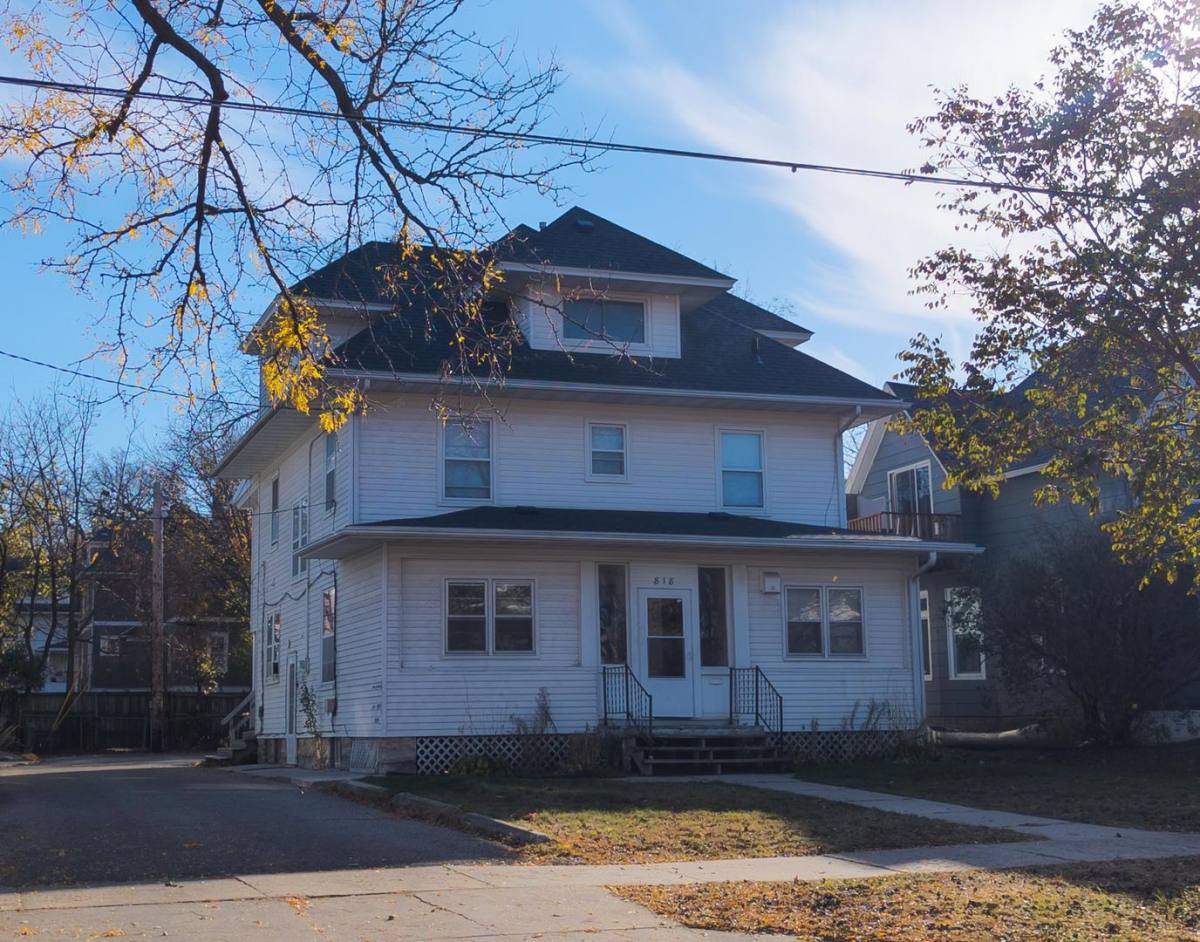Apartment for rent at 818 W Center St, Rochester, MN 55902